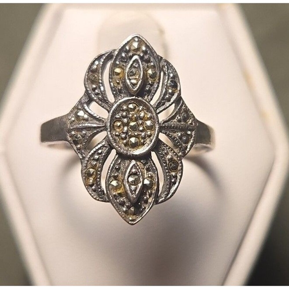 Vintage sterling silver ring sz 7